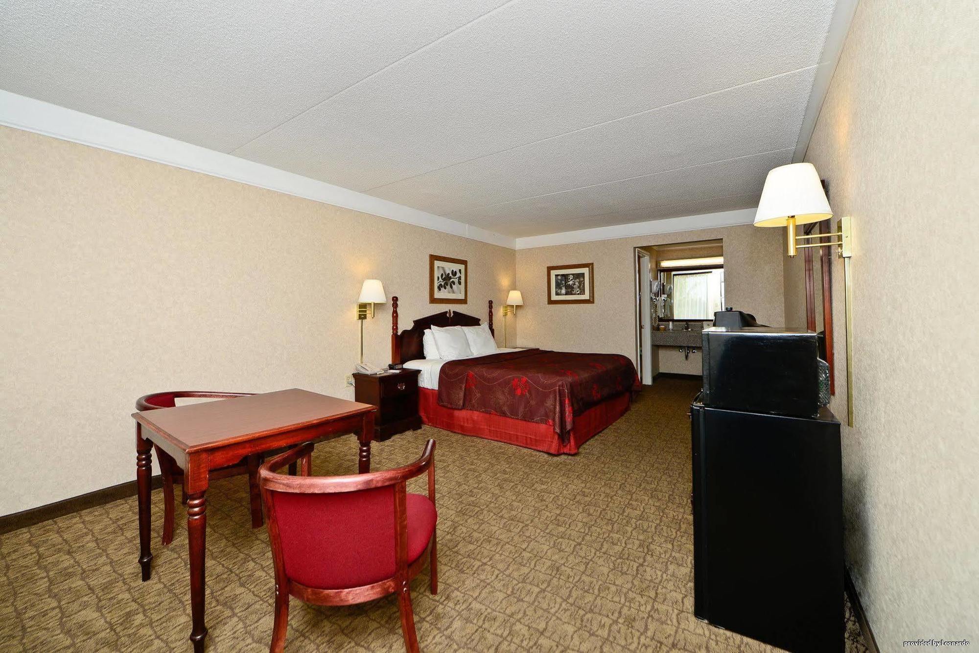 Days By Wyndham Kentucky Hotel Columbia